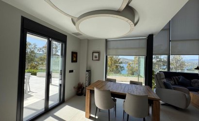 Herverkoop - Villa -
Vinuela - Inland