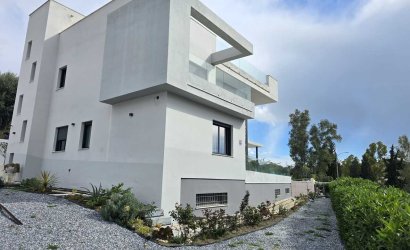 Herverkoop - Villa -
Vinuela - Inland