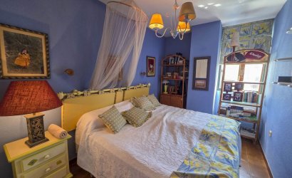 Herverkoop - Town House -
Casares Playa - Costa del Sol