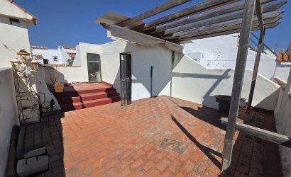 Herverkoop - Town House -
Casares Playa - Costa del Sol