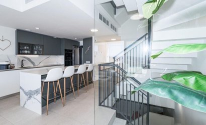 Herverkoop - Town House -
Manilva - Inland