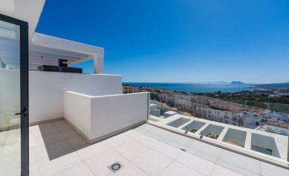 Herverkoop - Town House -
Manilva - Inland