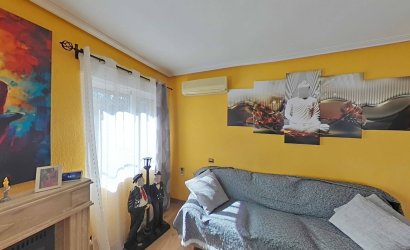 Reventa - Villa -
Torrevieja - Los Balcones