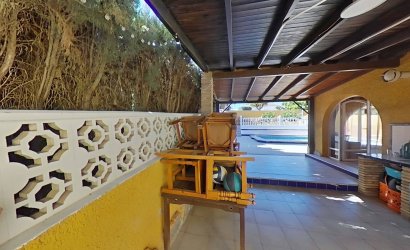 Reventa - Villa -
Torrevieja - Los Balcones
