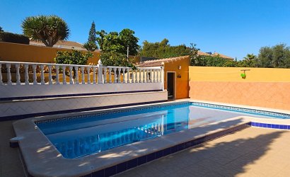 Reventa - Villa -
Torrevieja - Los Balcones