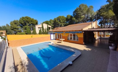Reventa - Villa -
Torrevieja - Los Balcones