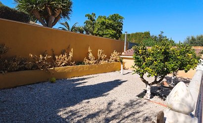 Reventa - Villa -
Torrevieja - Los Balcones