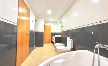 Herverkoop - Apartment -
Torrevieja - Centro