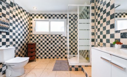 Resale - Villa -
Dehesa de Campoamor - Costa Blanca