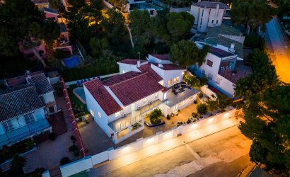 Resale - Villa -
Dehesa de Campoamor - Costa Blanca