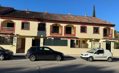 Resale - Townhouse -
Marbella - Golden Mile