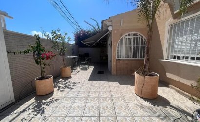 Resale - Townhouse -
Guardamar del Segura - El Moncayo