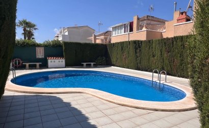 Resale - Townhouse -
Guardamar del Segura - El Moncayo