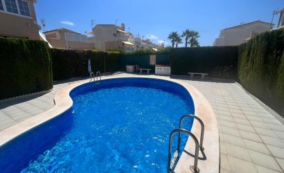 Resale - Townhouse -
Guardamar del Segura - El Moncayo