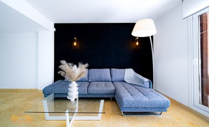 Resale - Apartment -
Punta Prima