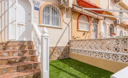 Herverkoop - Town House -
Orihuela Costa - Costa Blanca