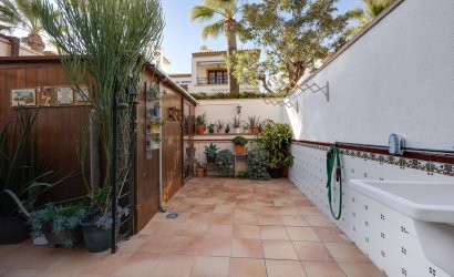 Herverkoop - Villa -
Orihuela Costa - Costa Blanca