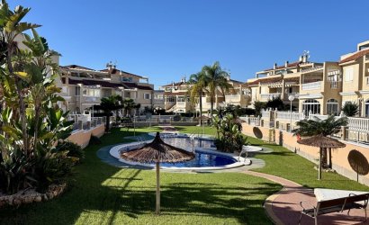 Herverkoop - duplex -
Orihuela Costa - Costa Blanca