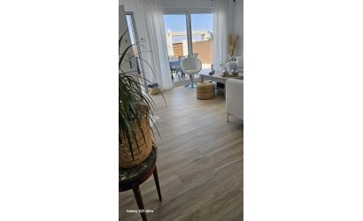 Resale - Villa -
Orihuela - Vistabella