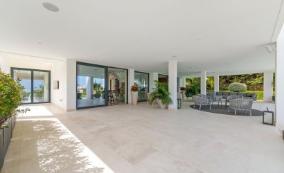 Revente - Villa -
Nueva Andalucía - Costa del Sol