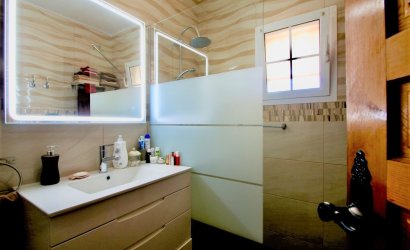 Herverkoop - Villa -
Orihuela Costa - Villamartín