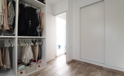 Herverkoop - Villa -
Orihuela Costa - Villamartín