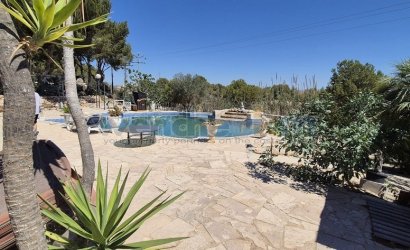 Herverkoop - Villa -
Torrevieja - Los Balcones