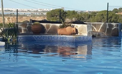 Herverkoop - Villa -
Torrevieja - Los Balcones