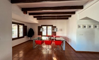 Herverkoop - Villa -
Santa Pola - El Poble Llevanti