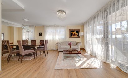 Herverkoop - Villa -
Torrevieja