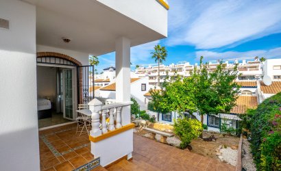 Herverkoop - Villa -
Orihuela Costa - Villamartín