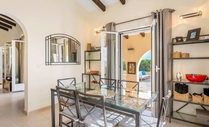 Herverkoop - Country House -
Rafal