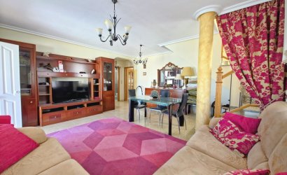 Herverkoop - Villa -
Orihuela Costa - Las Filipinas