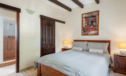 Herverkoop - Country House -
Rafal