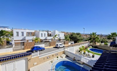 Herverkoop - Villa -
Orihuela Costa - Las Filipinas