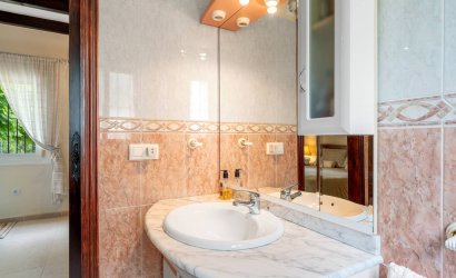 Herverkoop - Country House -
Rafal