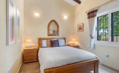 Herverkoop - Country House -
Rafal