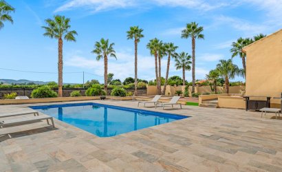 Herverkoop - Country House -
Rafal