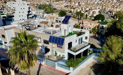 Herverkoop - Villa -
Orihuela Costa - Villamartín