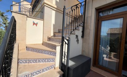 Herverkoop - Herenhuis -
Algorfa - La finca Golf