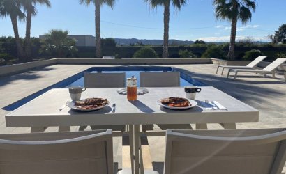 Herverkoop - Country House -
Rafal