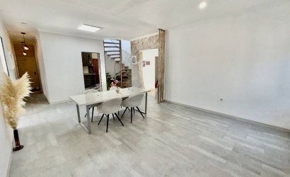 Resale - Villa -
Ciudad Quesada