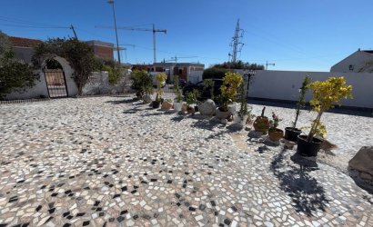 Resale - Villa -
Ciudad Quesada