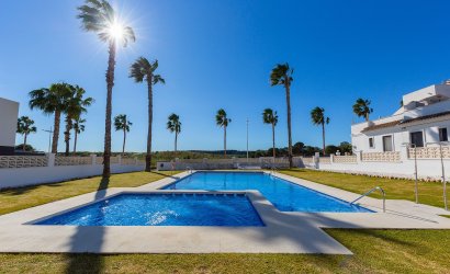 Herverkoop - Herenhuis -
Algorfa - La finca Golf