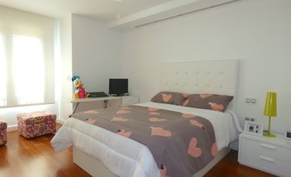 Herverkoop - Villa -
Algorfa