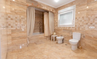 Reventa - Villa -
Torrevieja - Los Balcones