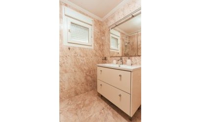 Reventa - Villa -
Torrevieja - Los Balcones