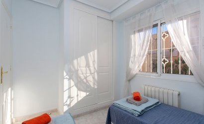 Resale - Villa -
Rojales - Pueblo