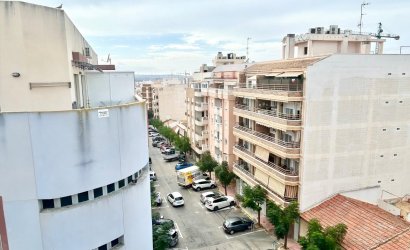 Resale - Apartment -
Torrevieja