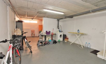 Herverkoop - Herenhuis -
Playa Flamenca